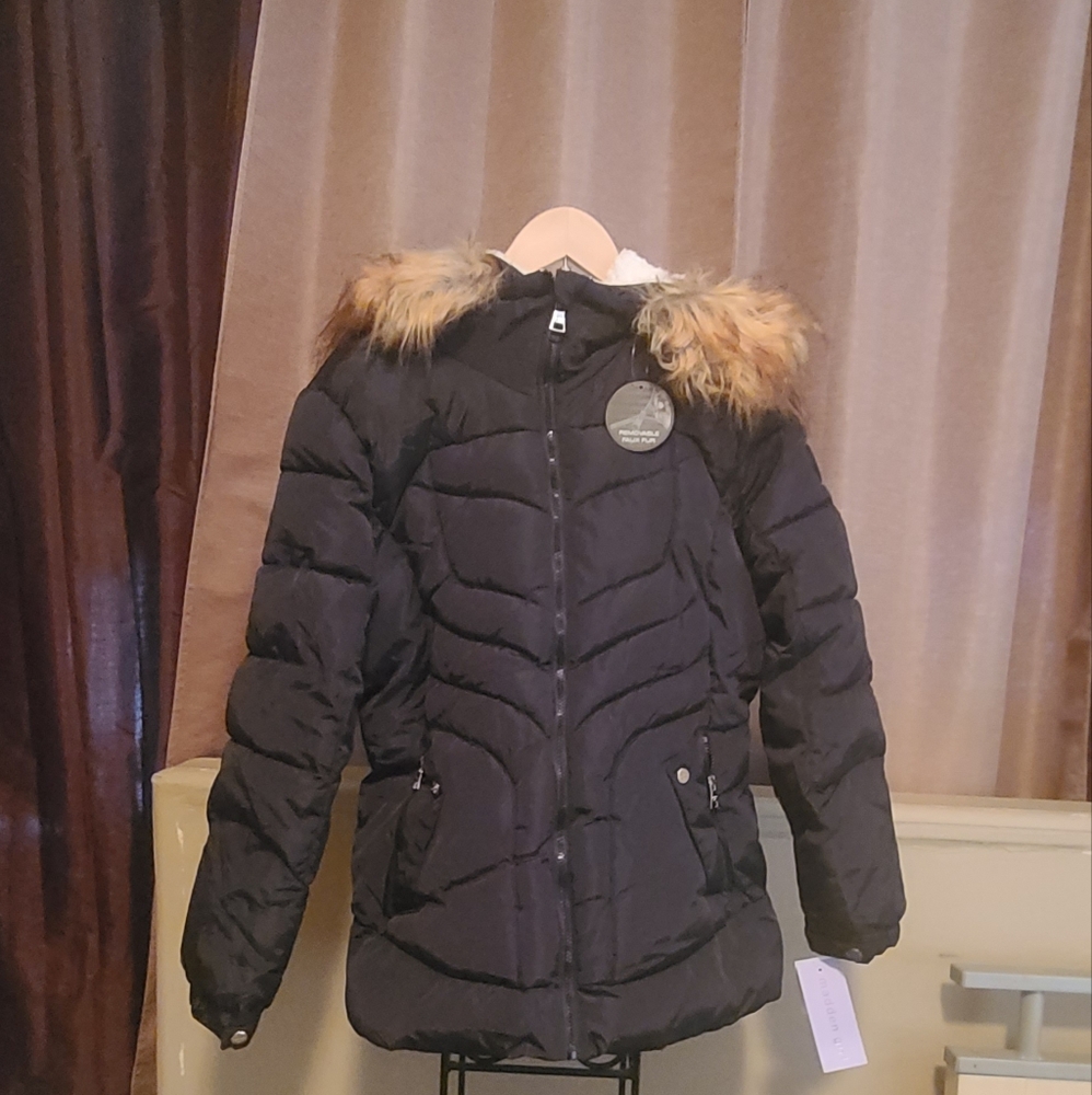 Steve Madden Women's Puffer Size Medium